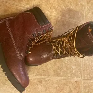 Burgundy 4 deals below timberlands